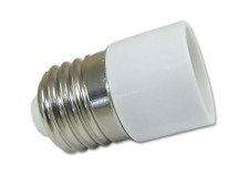 Przejściówka żarówki (adapter) E27 > E14